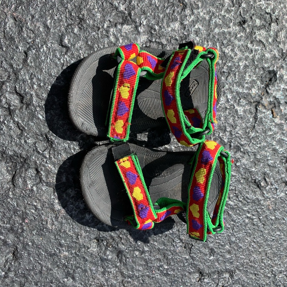 Toddler Tevas - size toddler 2/3